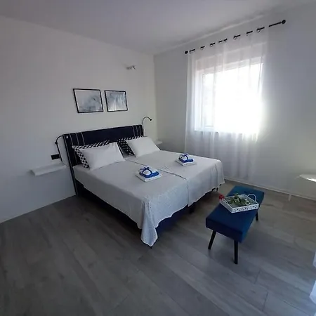 Burra * Peruški