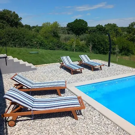 Burra Villa